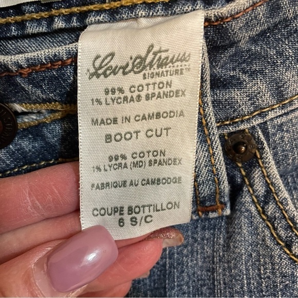 LEVI’S Strauss Signature Boot Cut Stretch Jeans. - Picture 7 of 8